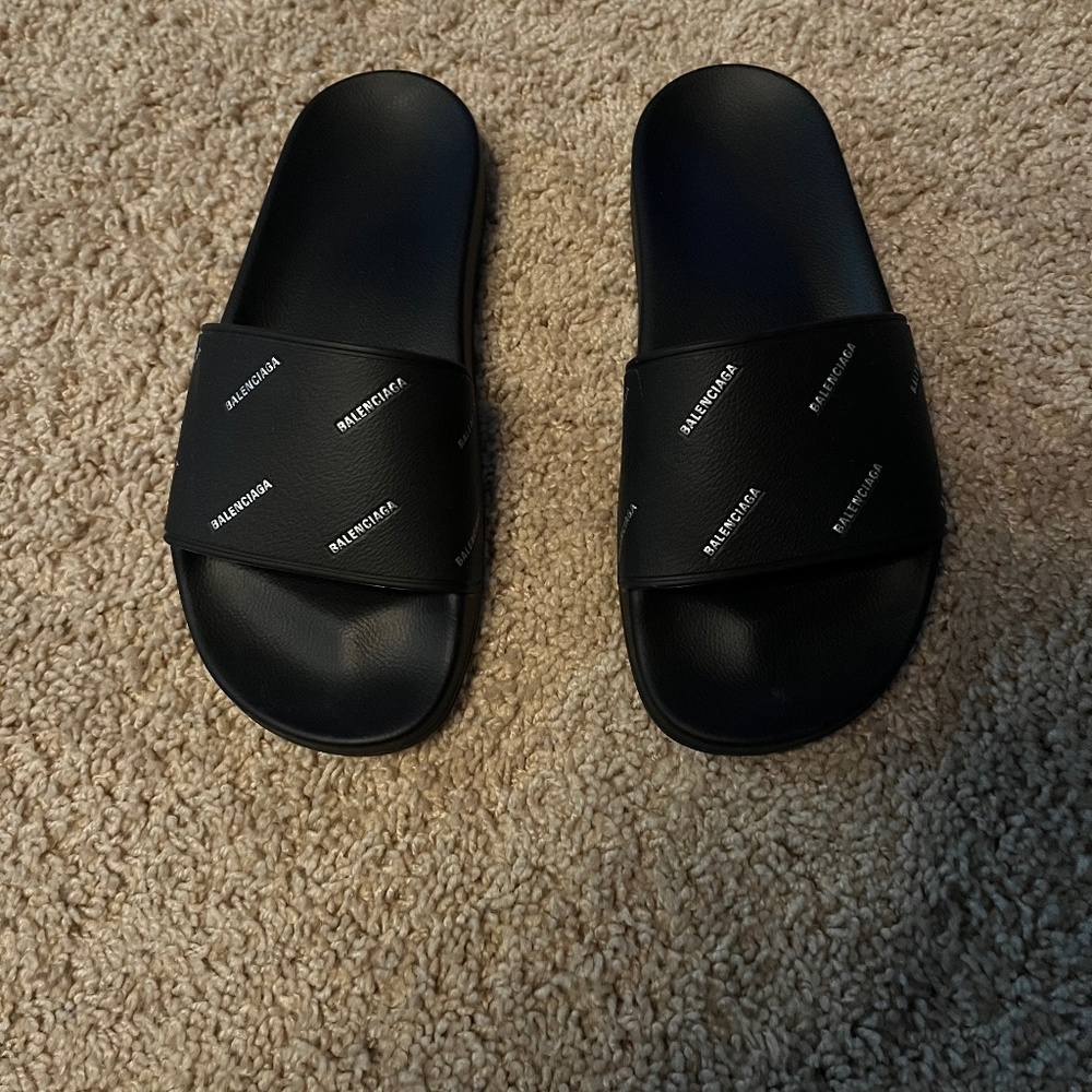 Balenciaga Beach Slide Sandals size 37 black with logo